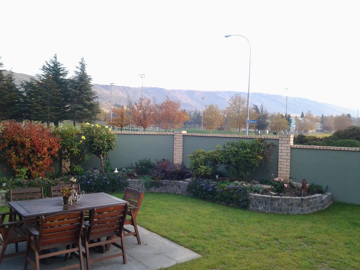 Parkview Bed And Breakfast Кромуел Екстериор снимка