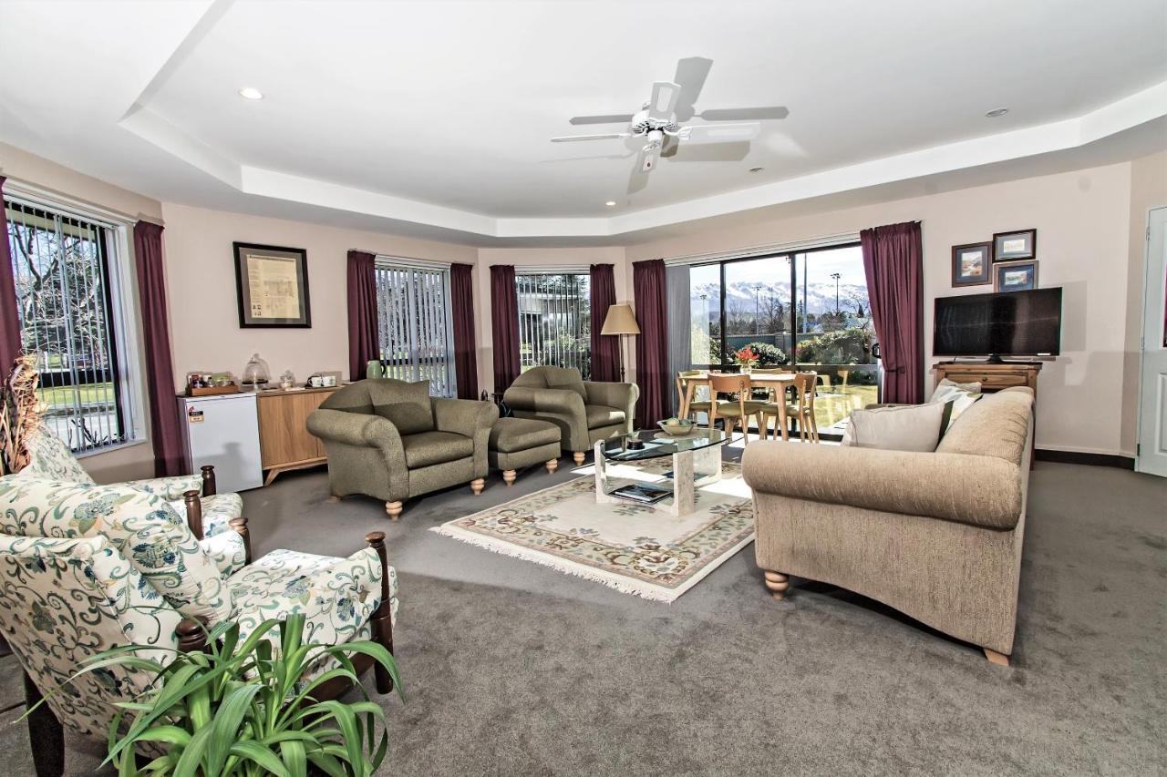 Parkview Bed And Breakfast Кромуел Екстериор снимка